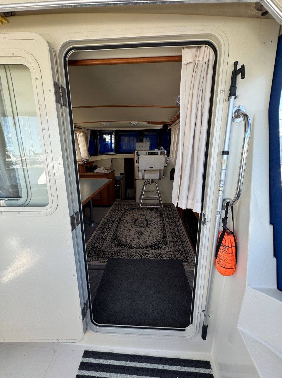 1991 Camano 31 Troll