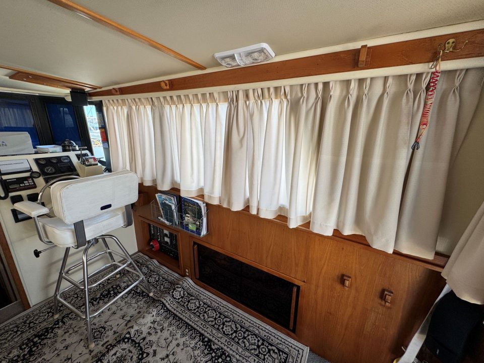 1991 Camano 31 Troll