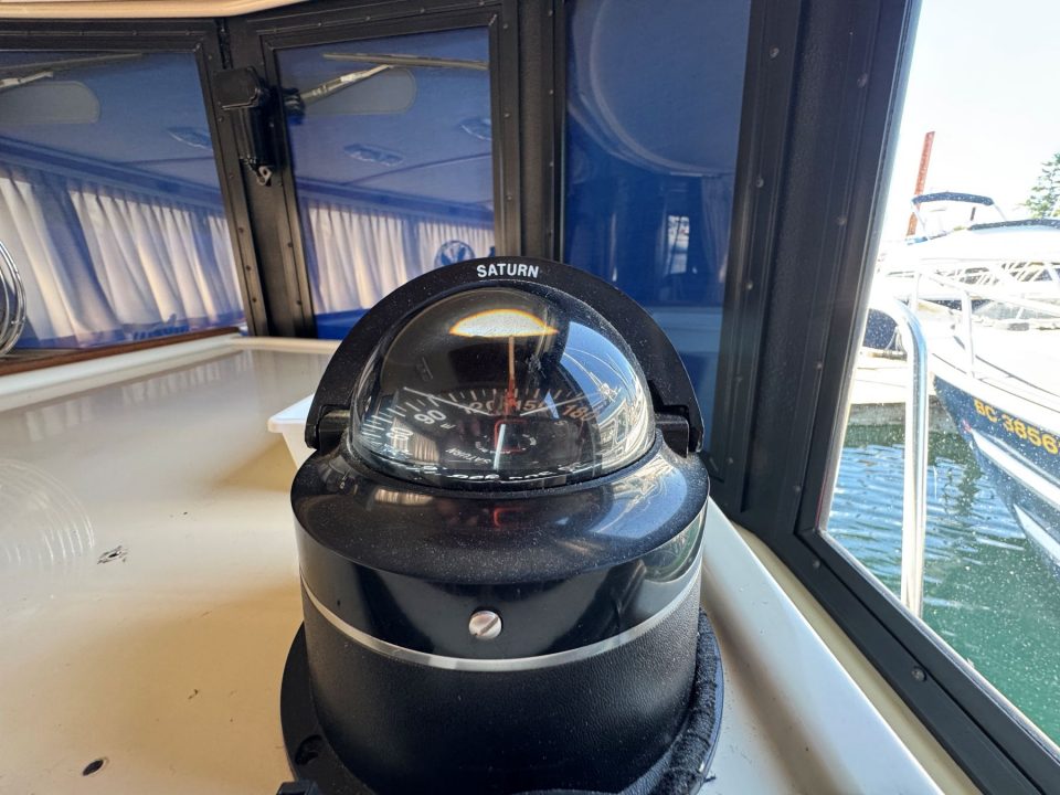 1991 Camano 31 Troll