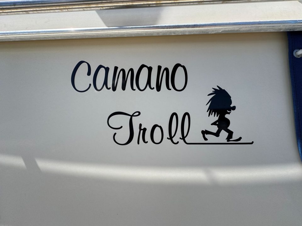 1991 Camano 31 Troll