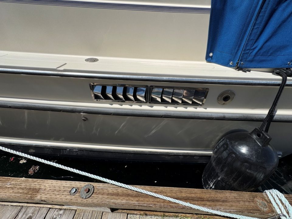 1991 Camano 31 Troll