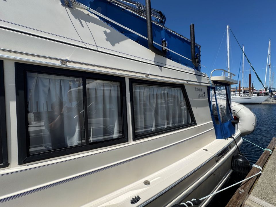 1991 Camano 31 Troll