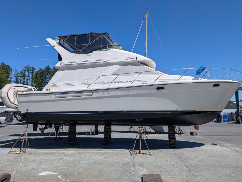 2000 Bayliner 3988