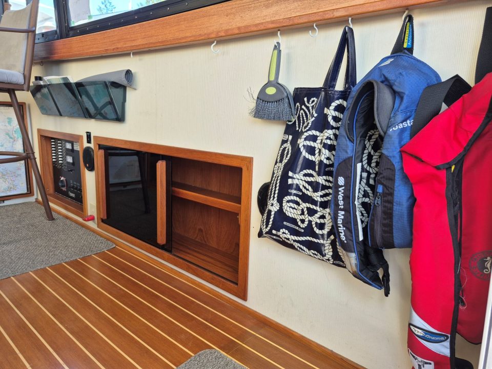 1994 Camano 31 Troll