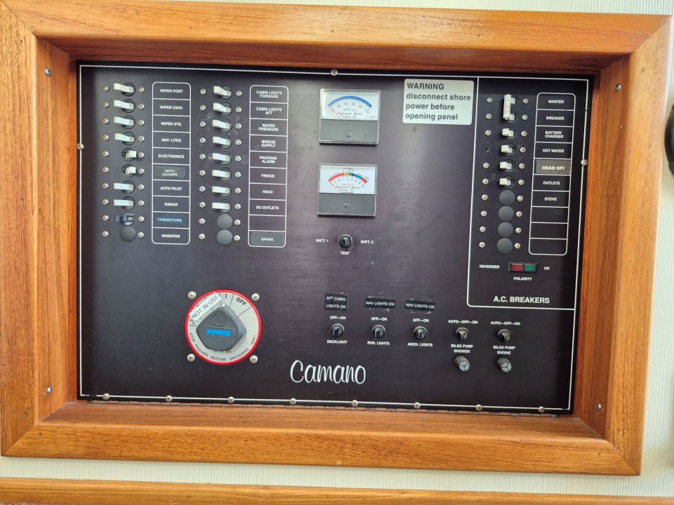 1994 Camano 31 Troll