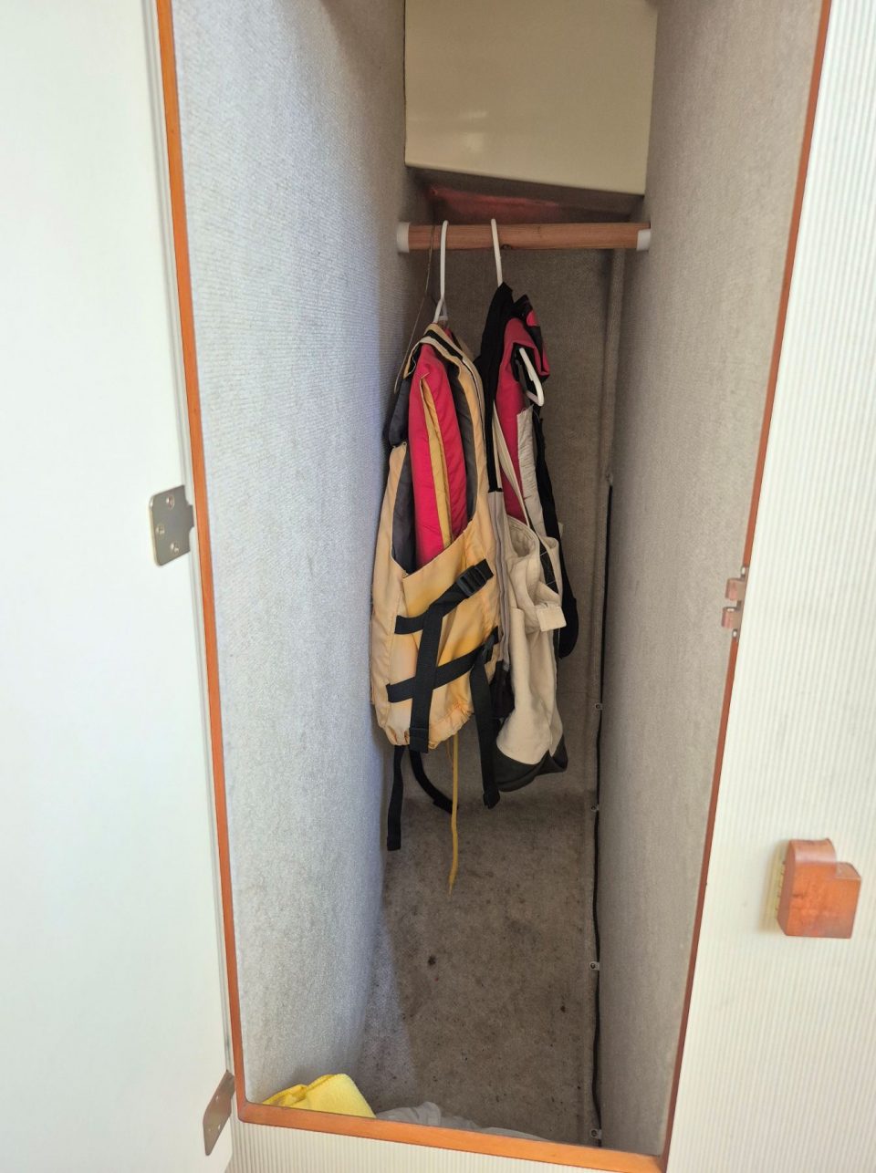 1994 Camano 31 Troll