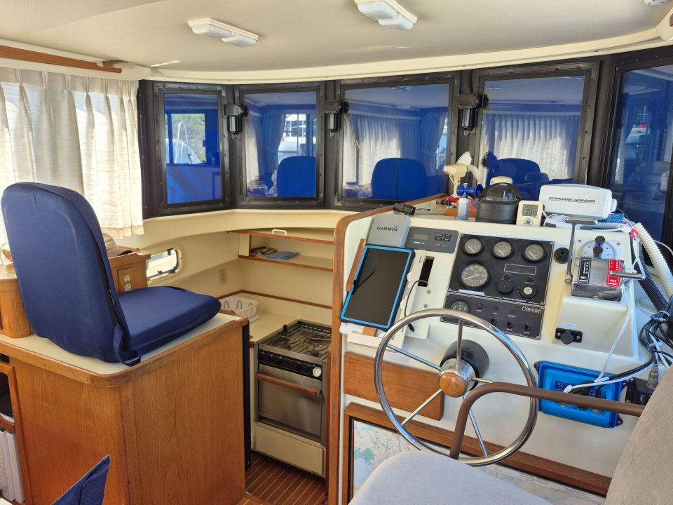 1994 Camano 31 Troll