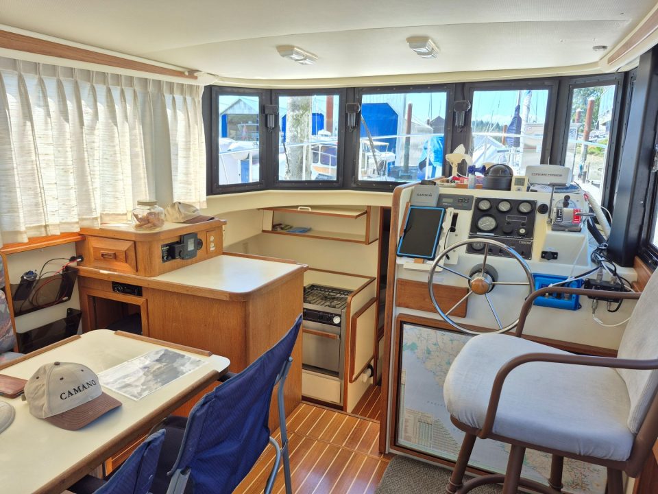 1994 Camano 31 Troll