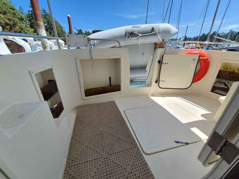 1994 Camano 31 Troll