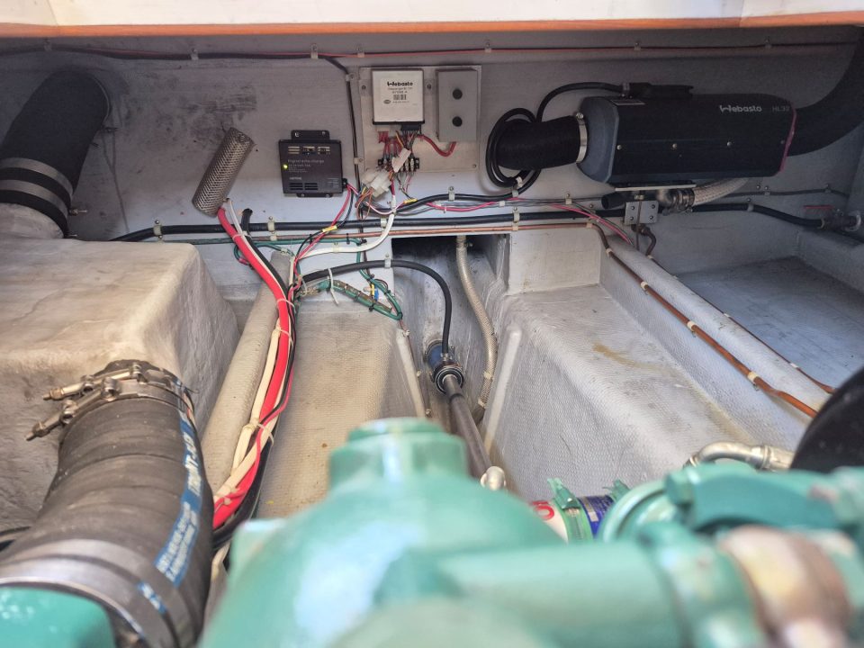 1994 Camano 31 Troll