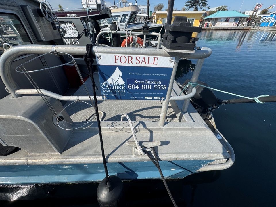 1995 EagleCraft 28′ Crewboat