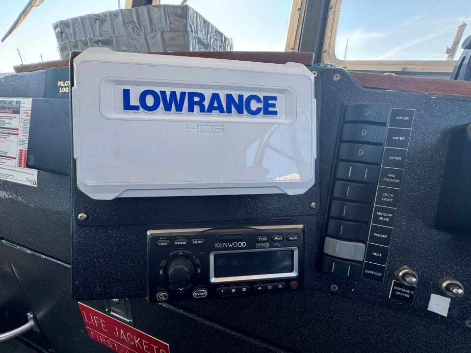 1995 EagleCraft 28′ Crewboat