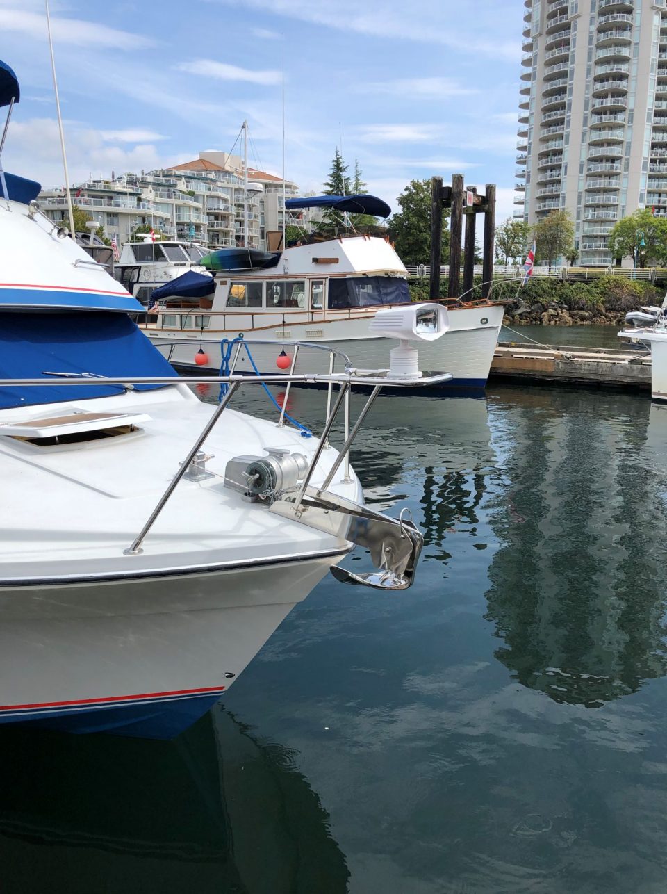 1988 Commander 30 Command Bridge