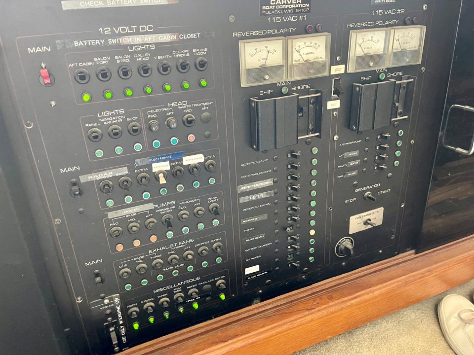 1991 Carver 42 Aft Cabin MY