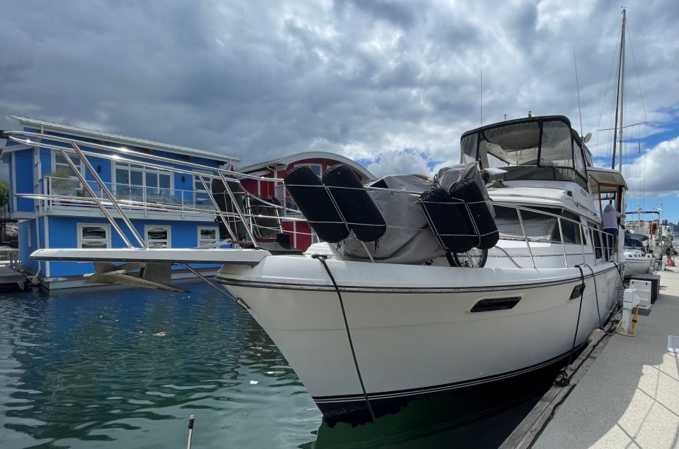 1991 Carver 42 Aft Cabin MY