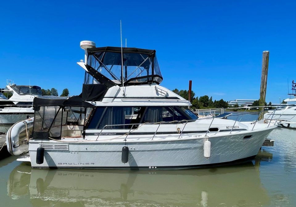 1991 Bayliner 32 Motoryacht