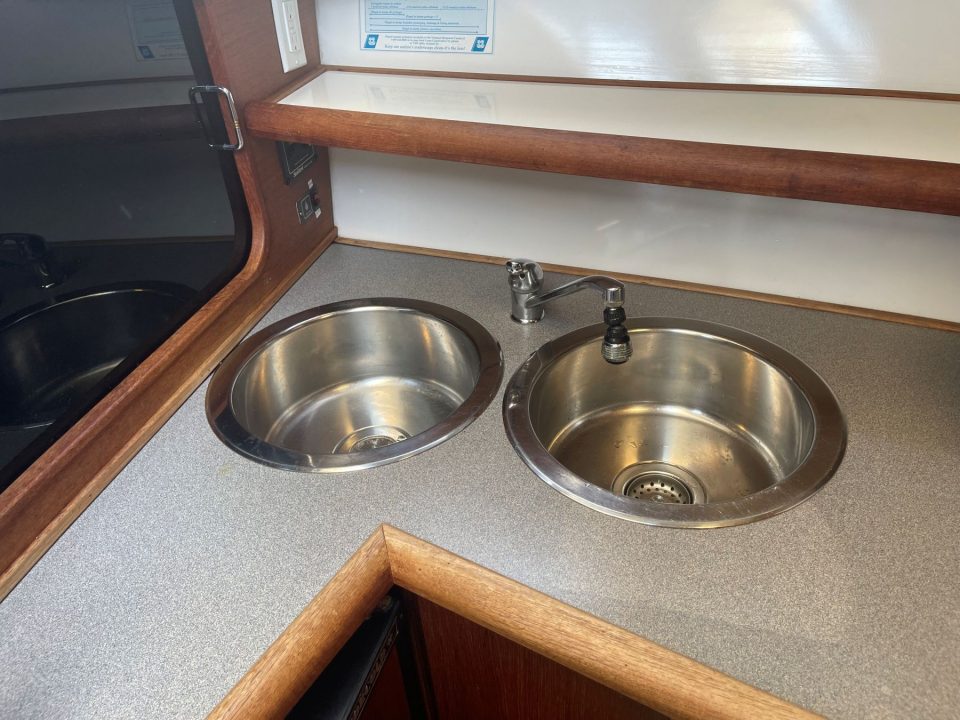 1991 Bayliner 32 Motoryacht