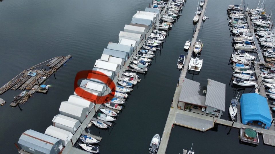 1987 Trojan 33 International Express