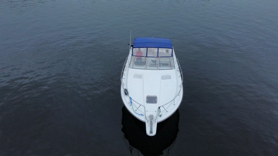 1987 Trojan 33 International Express