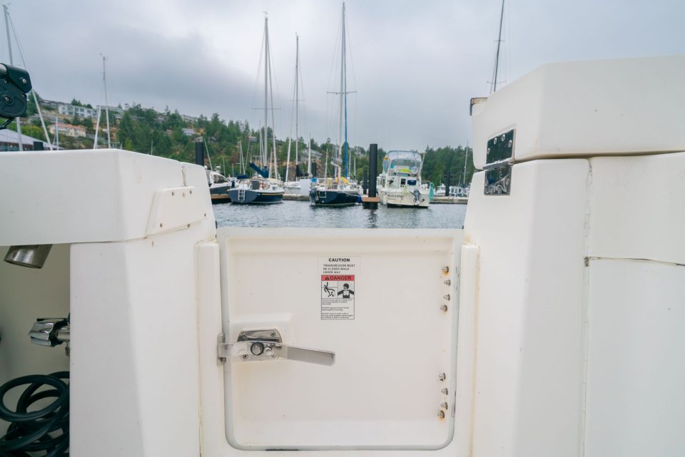 2005 Rampage 33 Express