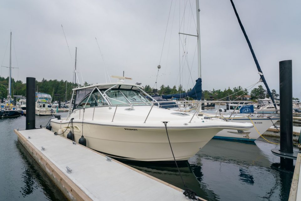 2005 Rampage 33 Express