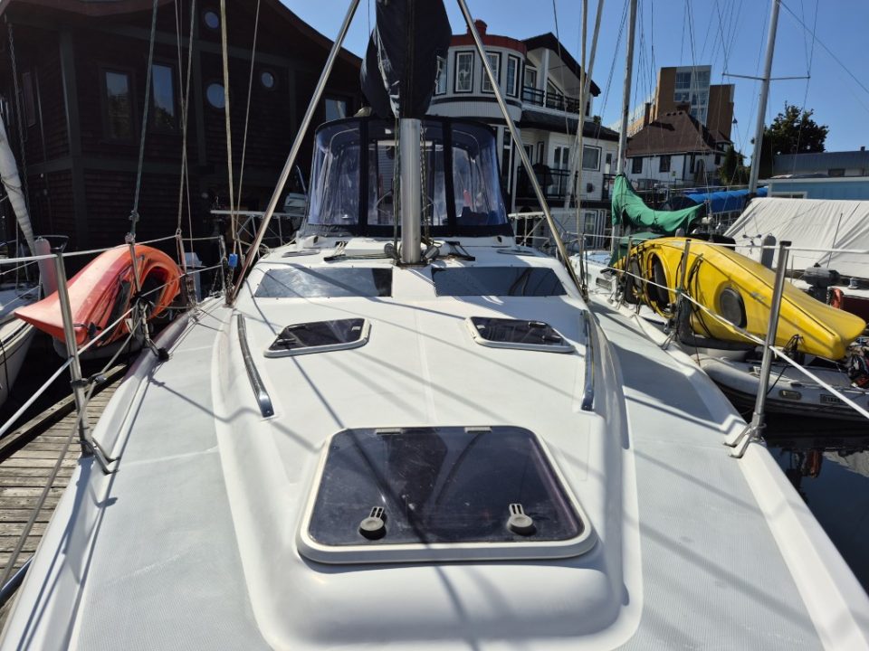 1998 Hunter Passage 450