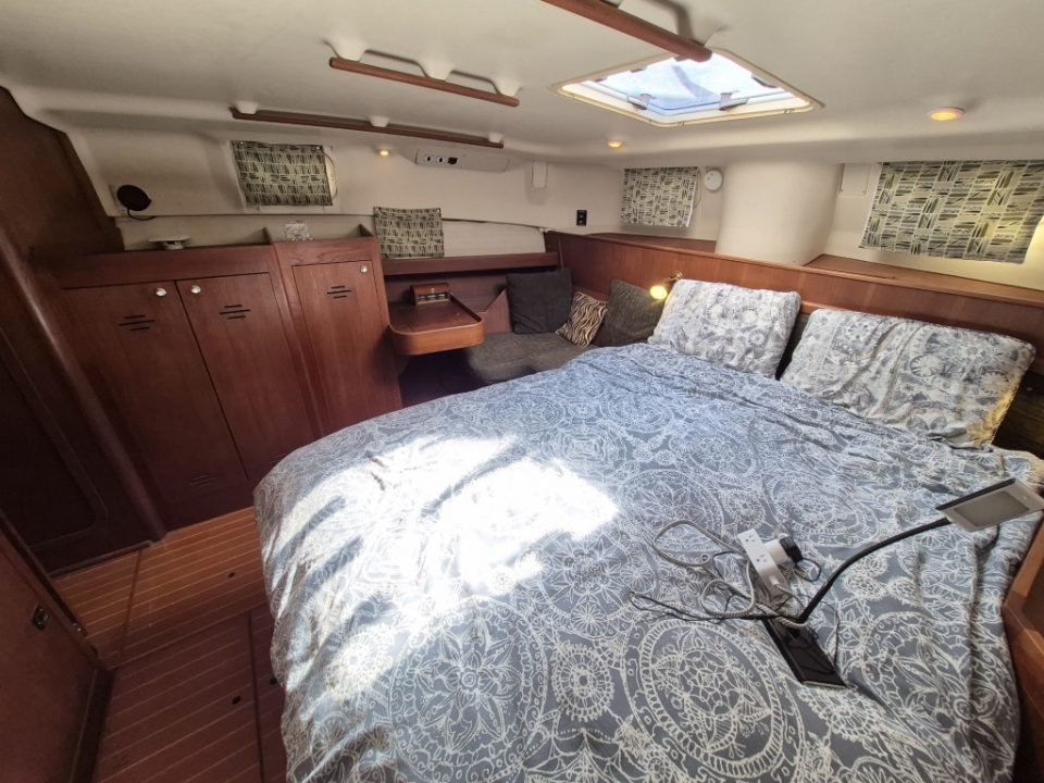 1998 Hunter Passage 450
