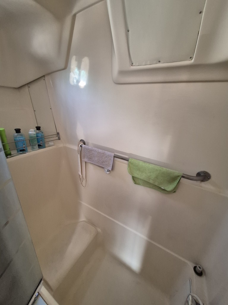 1998 Hunter Passage 450