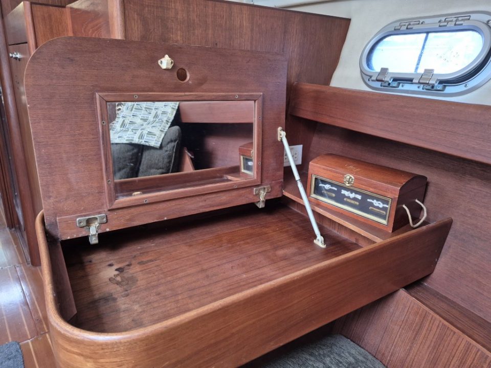 1998 Hunter Passage 450