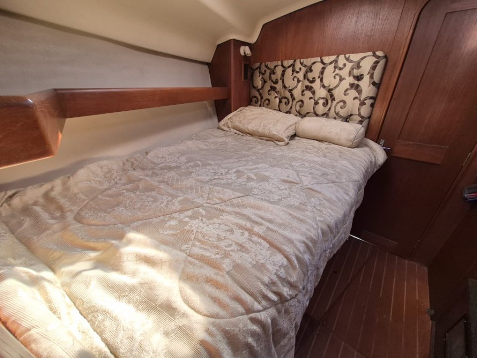 1998 Hunter Passage 450