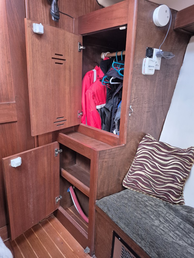 1998 Hunter Passage 450