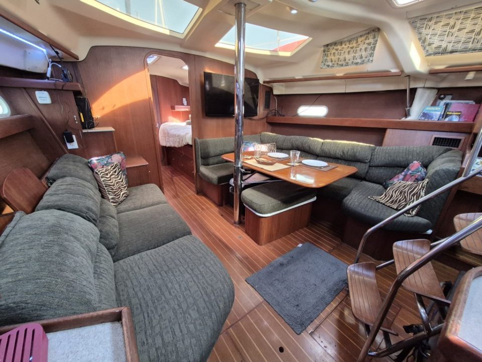 1998 Hunter Passage 450