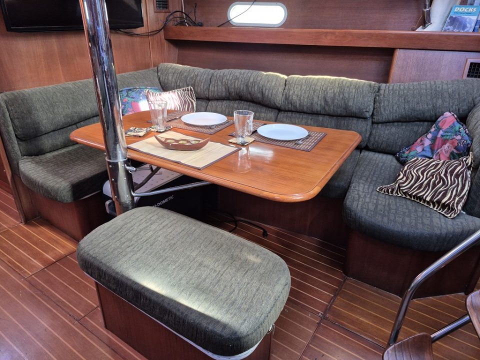 1998 Hunter Passage 450