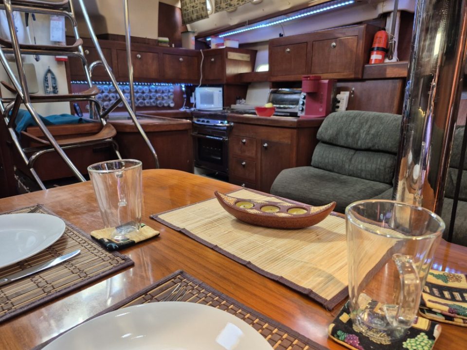 1998 Hunter Passage 450