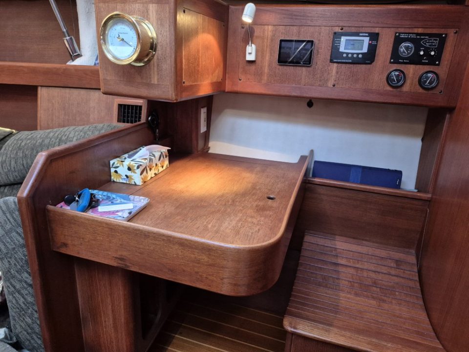 1998 Hunter Passage 450