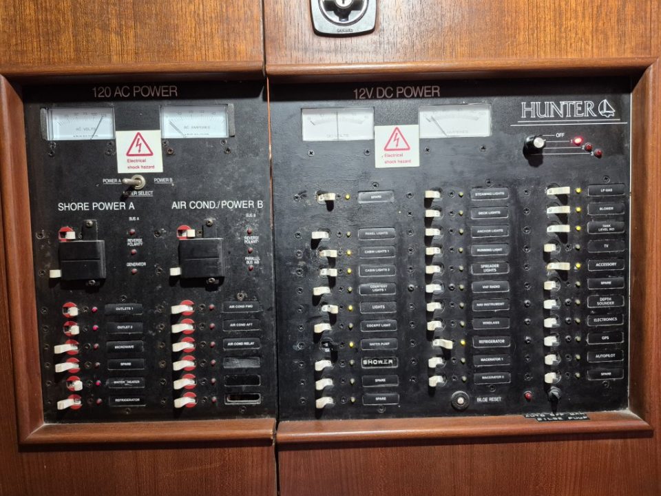 1998 Hunter Passage 450