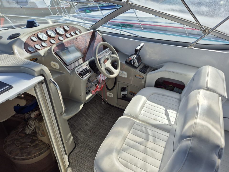 2000 Bayliner 3055 Ciera