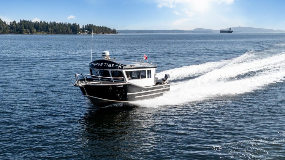 2019 Riptide Marine Saratoga 300W/Trailer/Freightliner FL60 Tow Vehicle