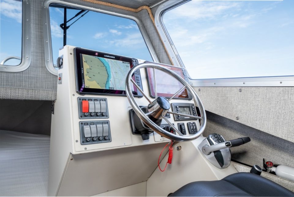 2019 Riptide Marine Saratoga 300W/Trailer/Freightliner FL60 Tow Vehicle