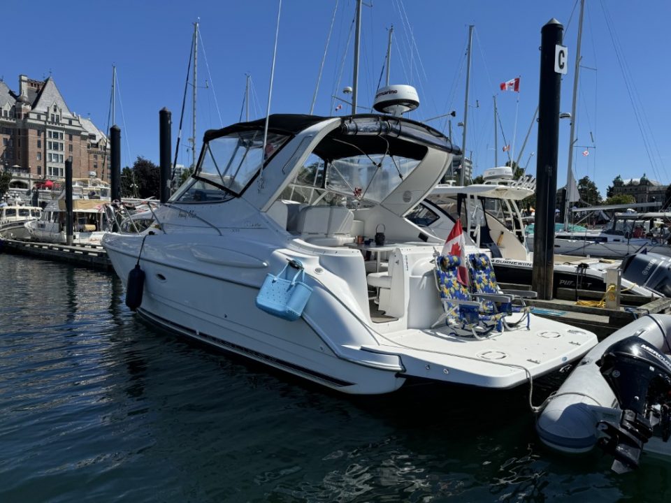 2000 Bayliner 3055 Ciera