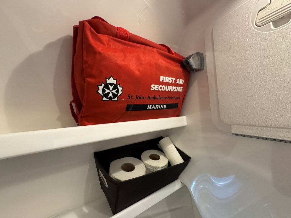 2006 Campion Allante LX 825i