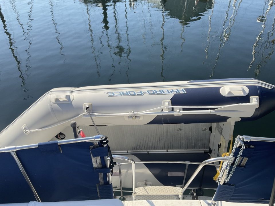 1975 Uniflite 36 Tri-Cabin Sedan Cruiser