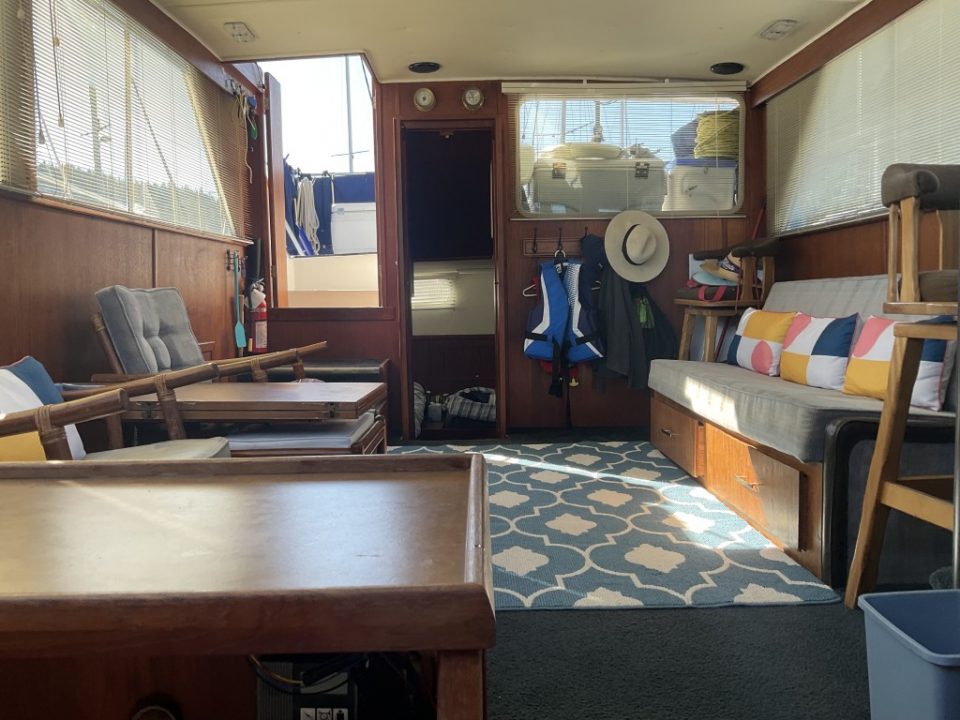 1975 Uniflite 36 Tri-Cabin Sedan Cruiser