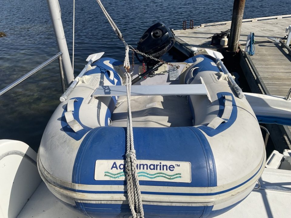 1980 Uniflite 37 Coastal Cruiser