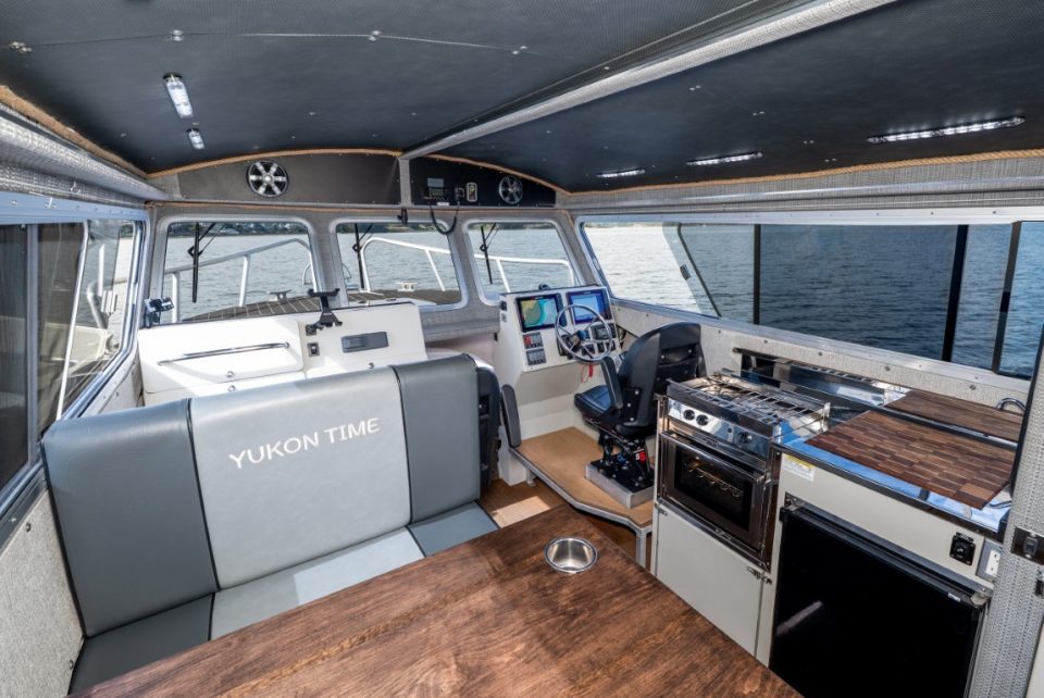 2019 Riptide Marine Saratoga 300W/Trailer/Freightliner FL60 Tow Vehicle