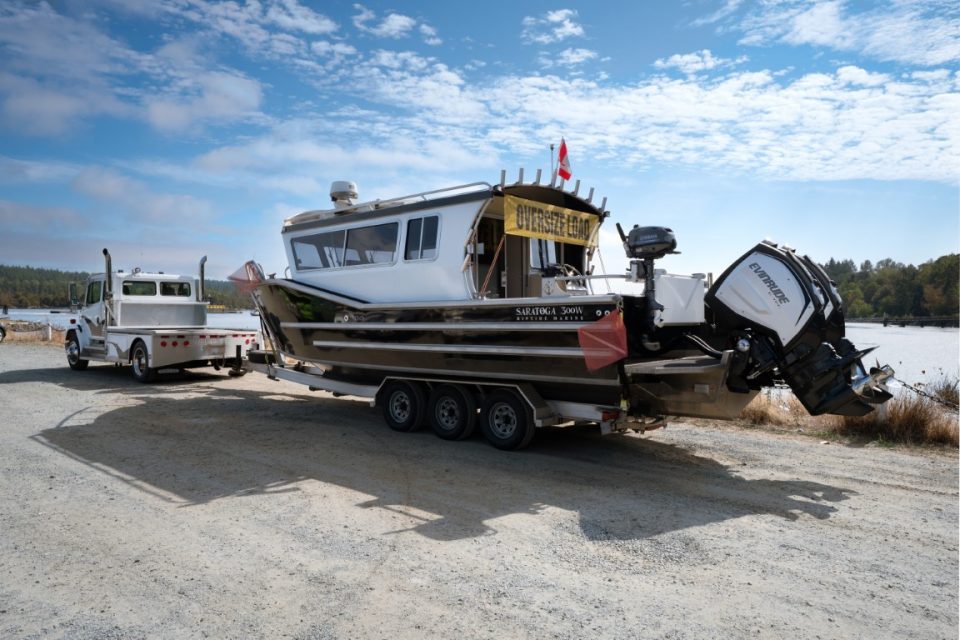 2019 Riptide Marine Saratoga 300W/Trailer/Freightliner FL60 Tow Vehicle