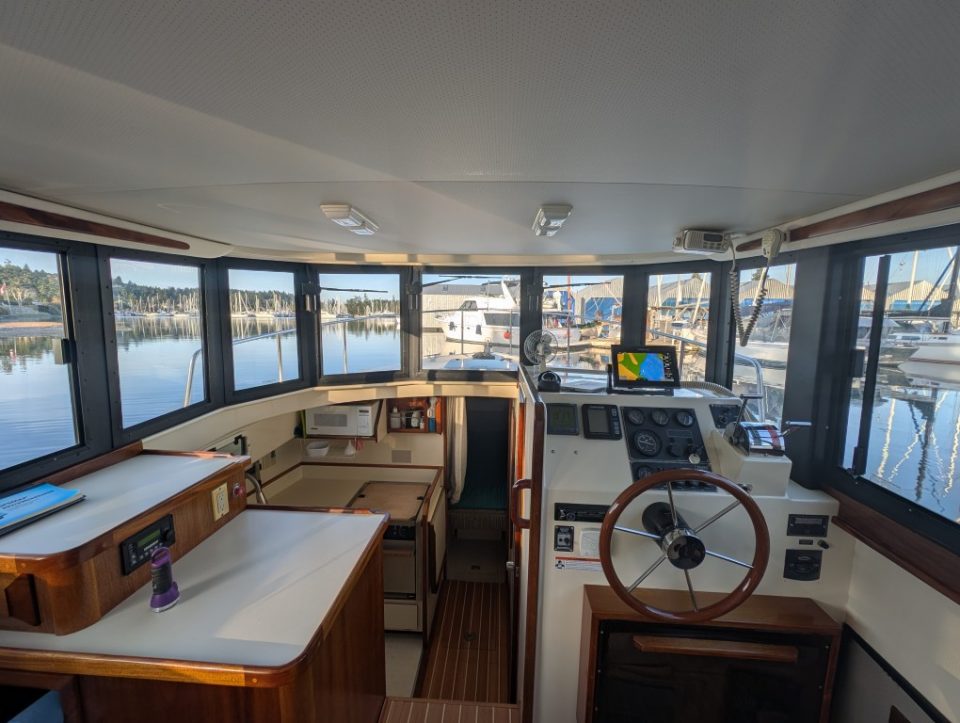 1999 Camano 31 Troll