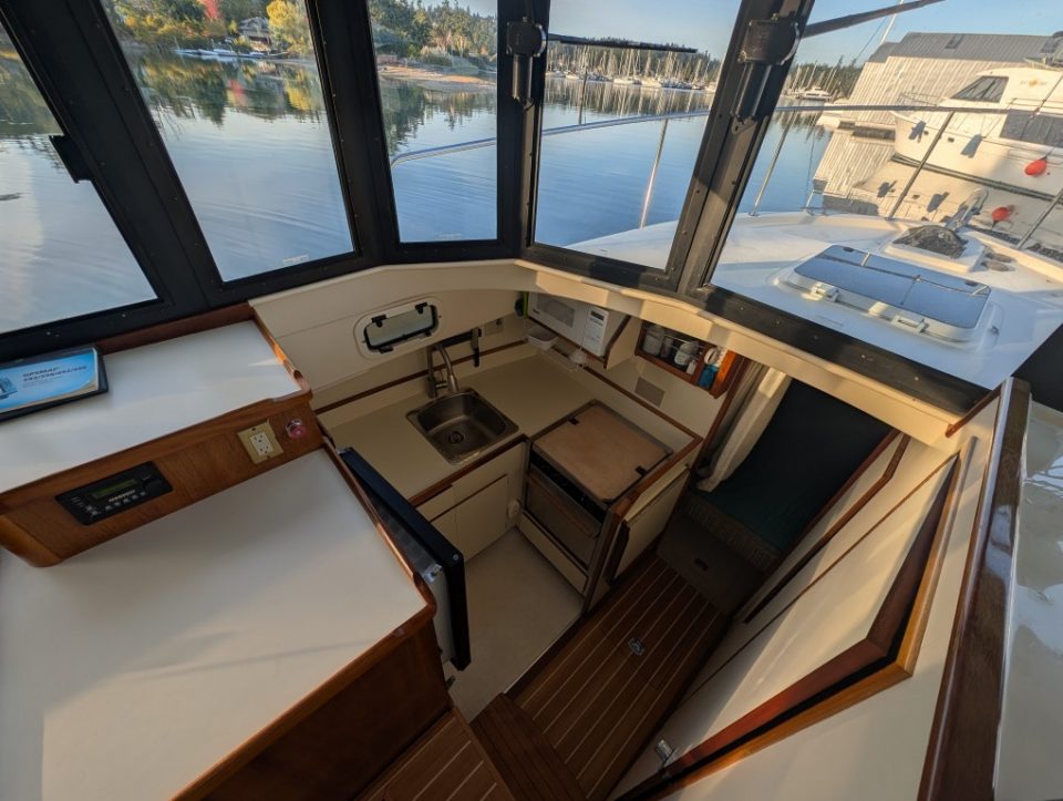 1999 Camano 31 Troll