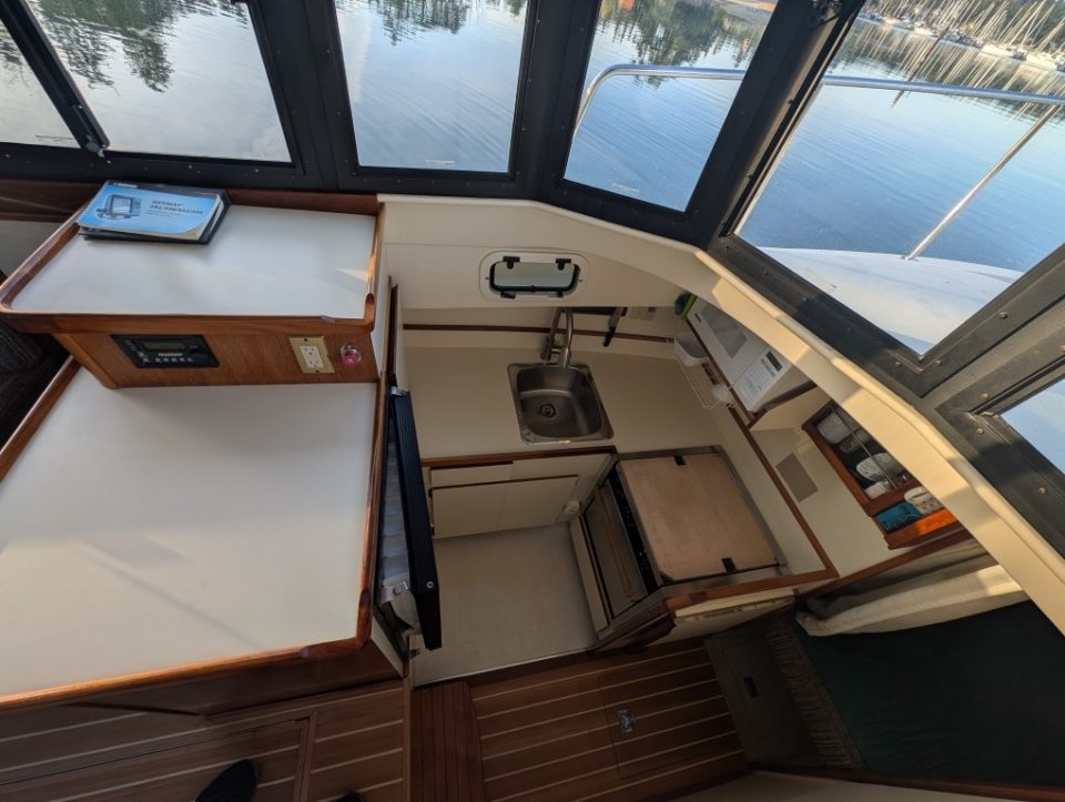 1999 Camano 31 Troll