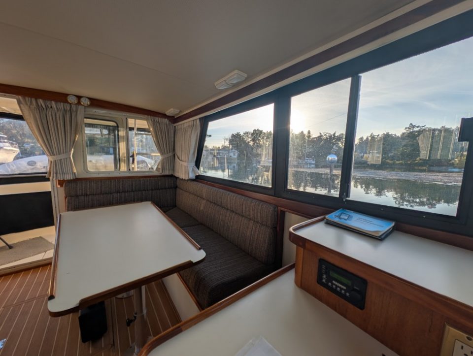 1999 Camano 31 Troll